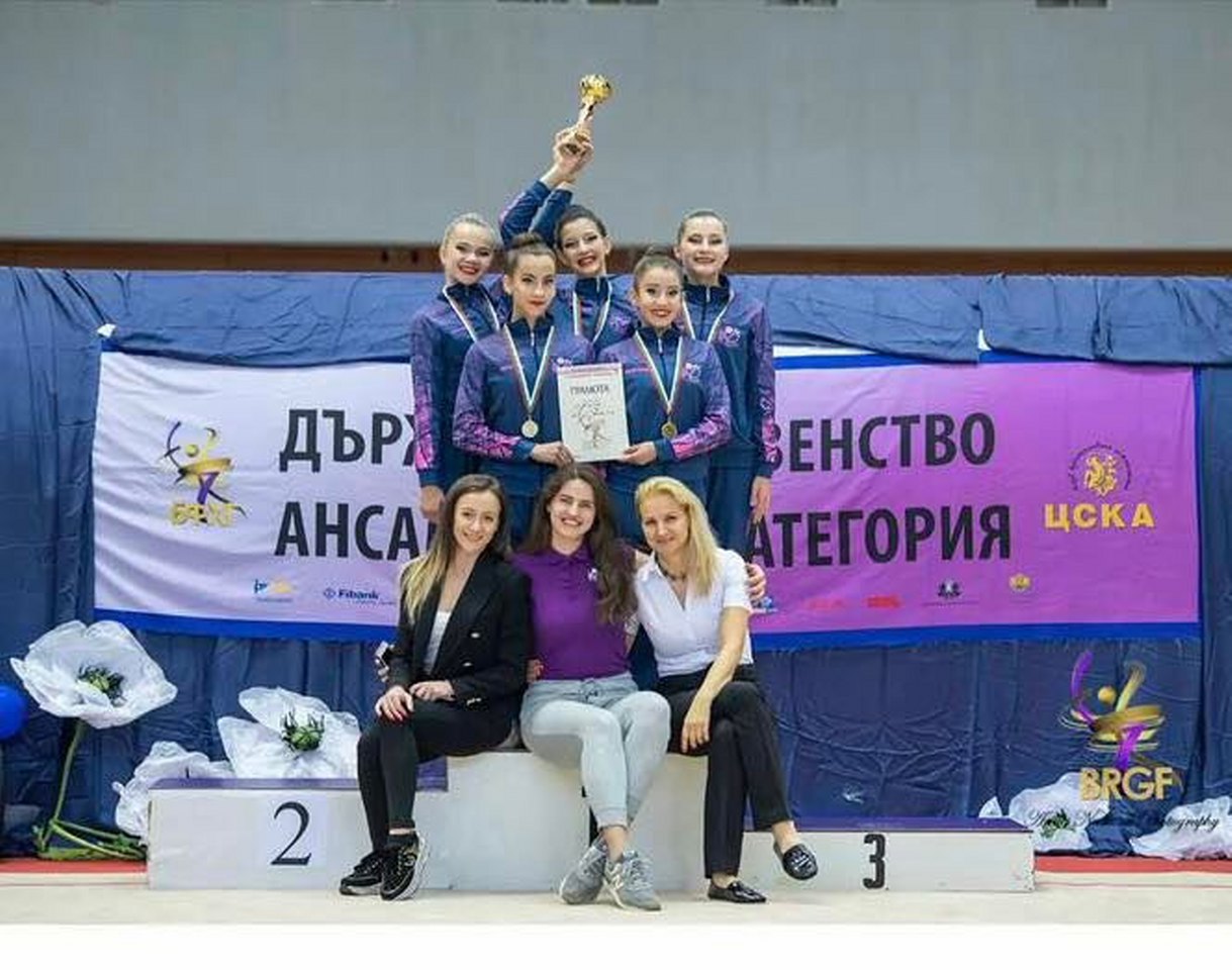 Шампионски титли за ансамблите на клуб „Нюанс-НСА“