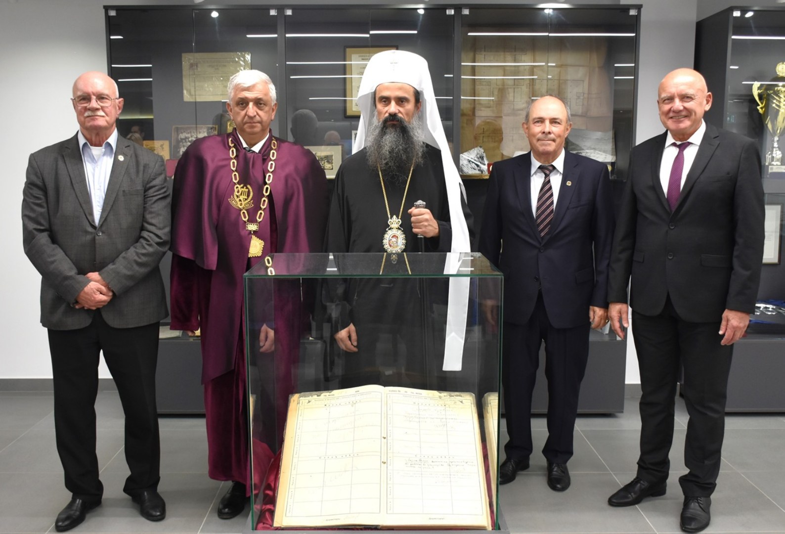 The Bulgarian Patriarch Daniel blessed the academic community of NAA with a water blessing on Academy Day