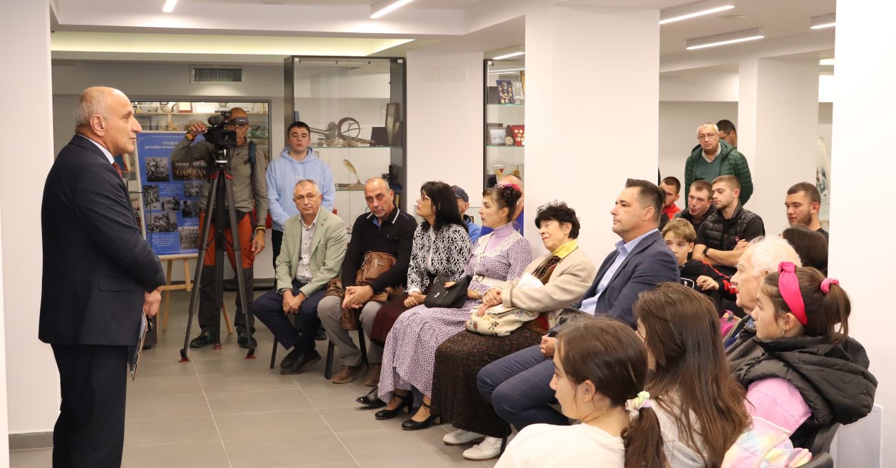 Exhibition and discussion „Georgi Asparuhov and Nikola Kotkov – worthy figures of Bulgarian sport“ at NSA