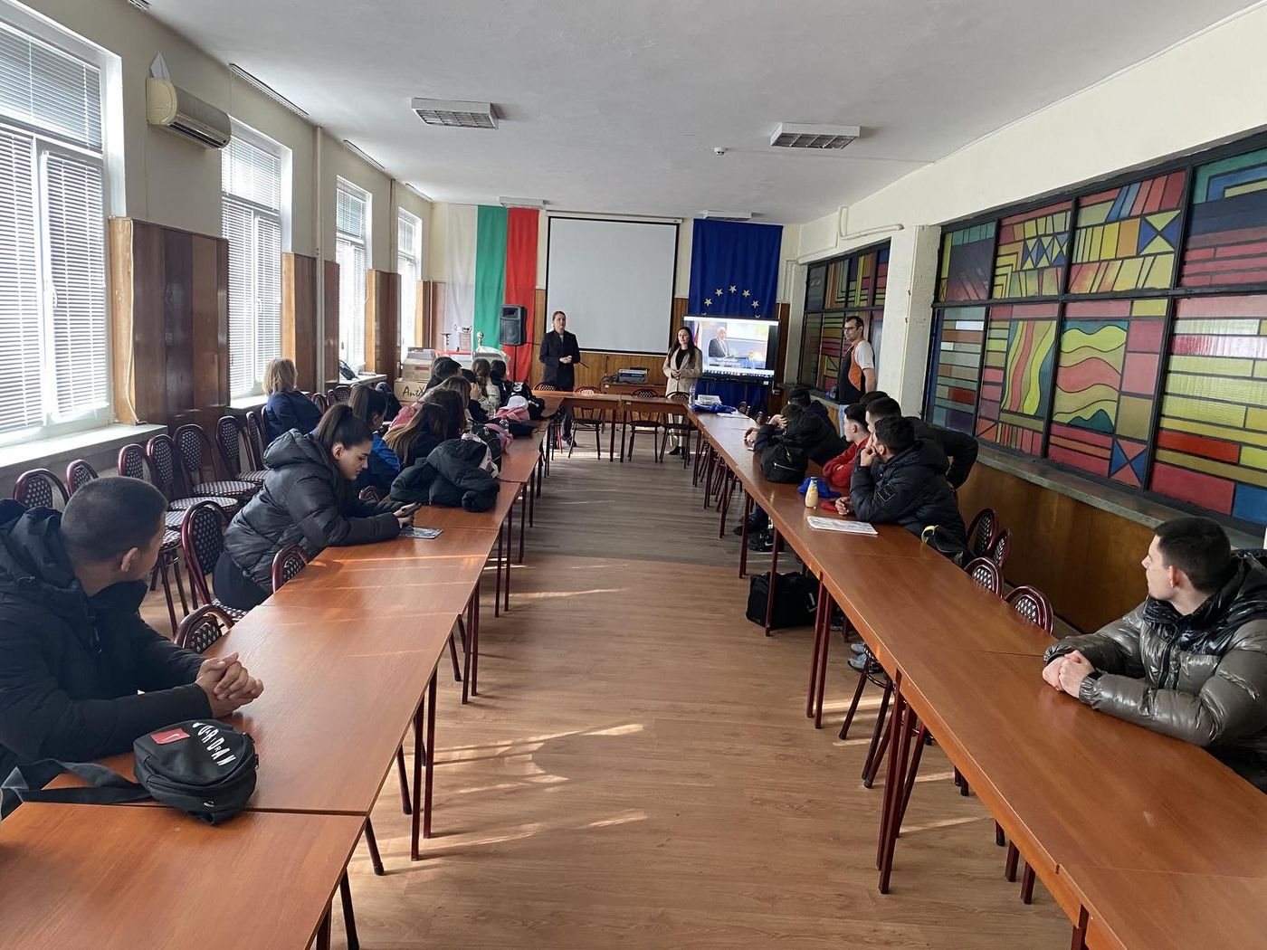 Олимпийската шампионка Тереза Маринова вдъхнови бъдещи студенти по време на университетското изложение в Плевен