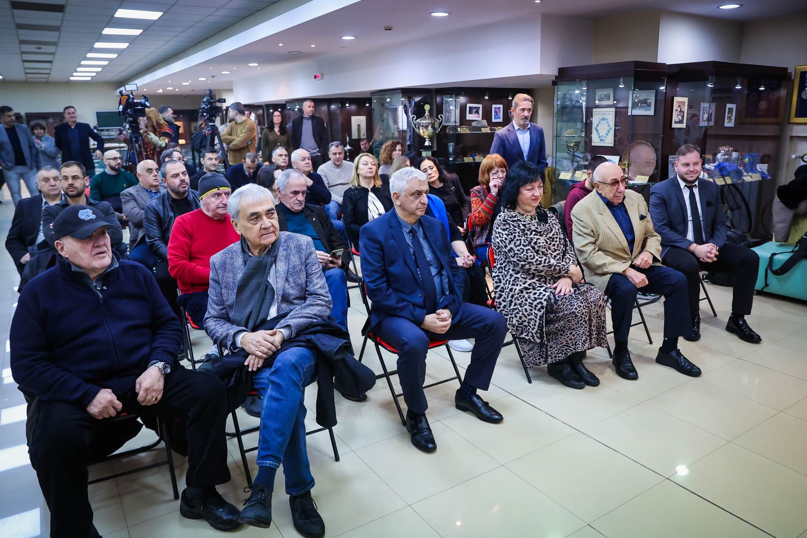 Проф. Красимир Петков официален гост на церемонията по връчването на журналистическите награди „Люпи и Мичмана“
