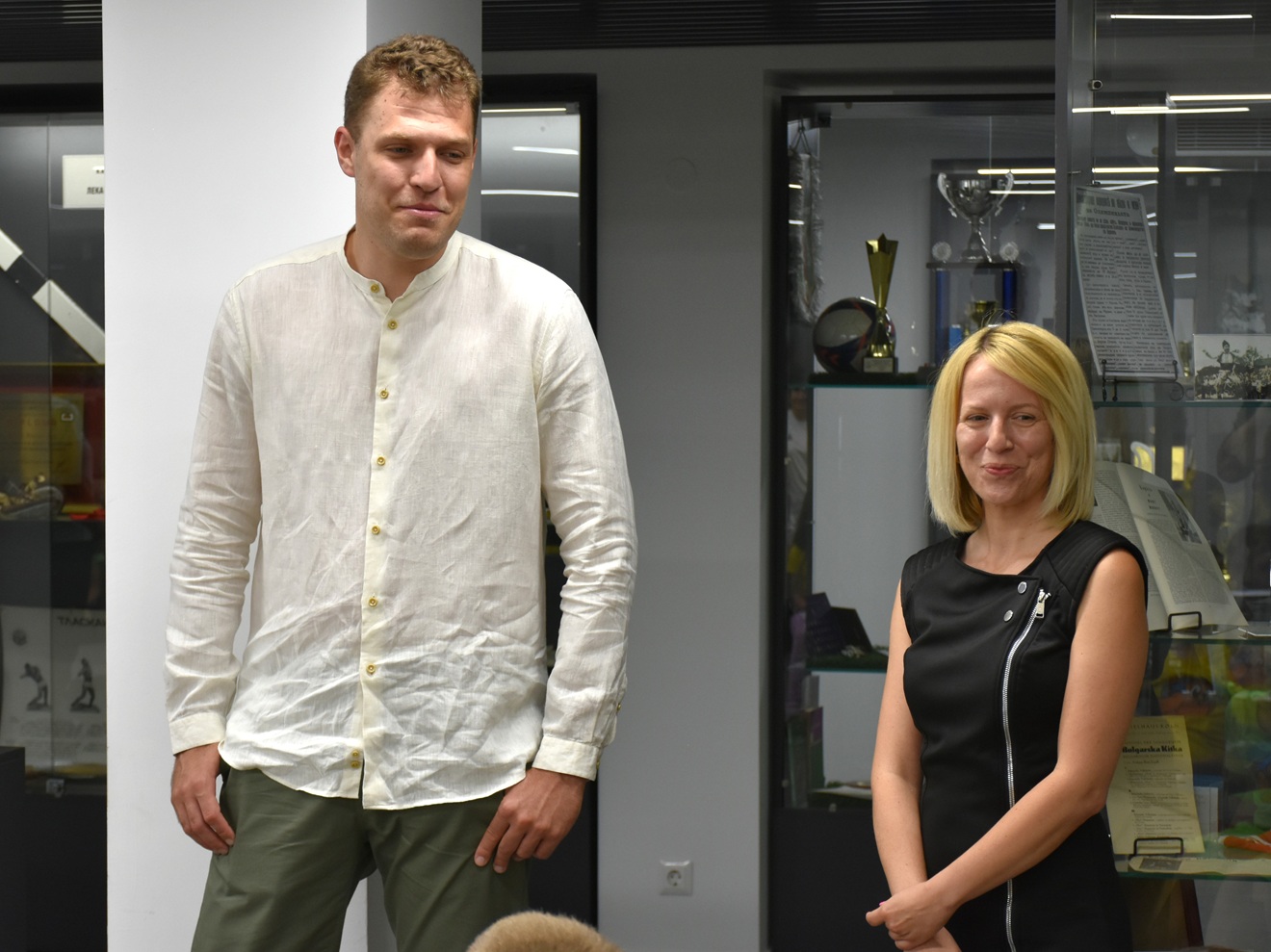 Саша Везенков получи дипломата си за треньор от ректора на НСА