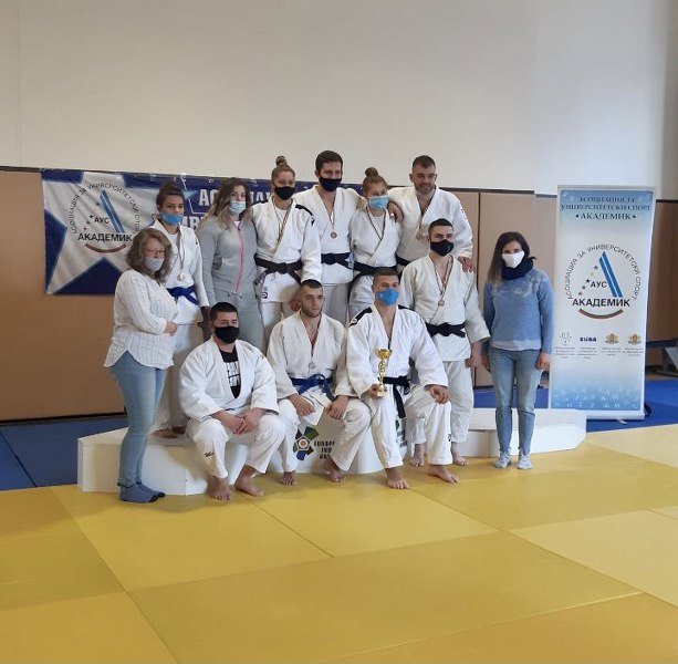 Джудистите на НСА са комплексни студентски шампиони
